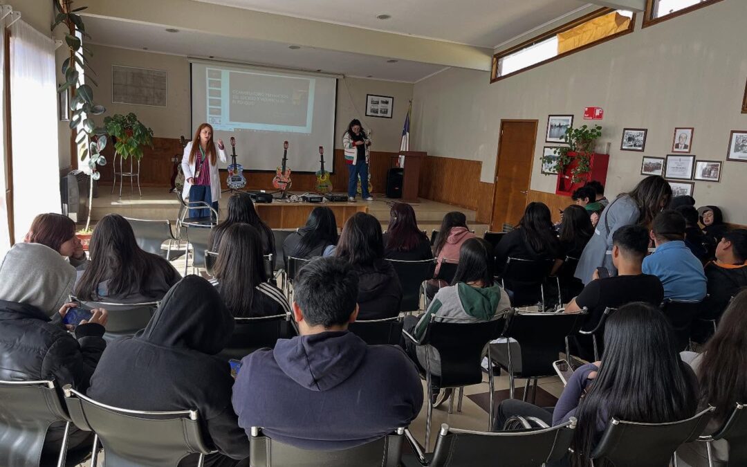 Estudiantes del Complejo Educacional Jose Victorino Lastarria participan en Conversatorio de Salud Mental y Prevención del Suicidio