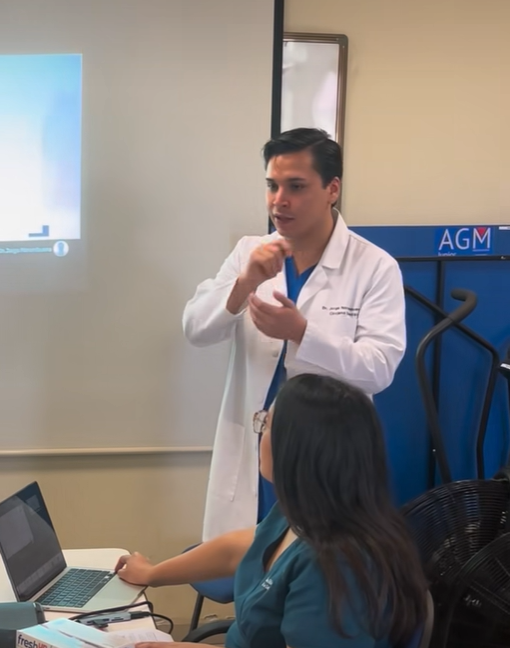 Taller de Salud Bucodental dirigido a Cuidadores y Cuidadoras de Lastarria