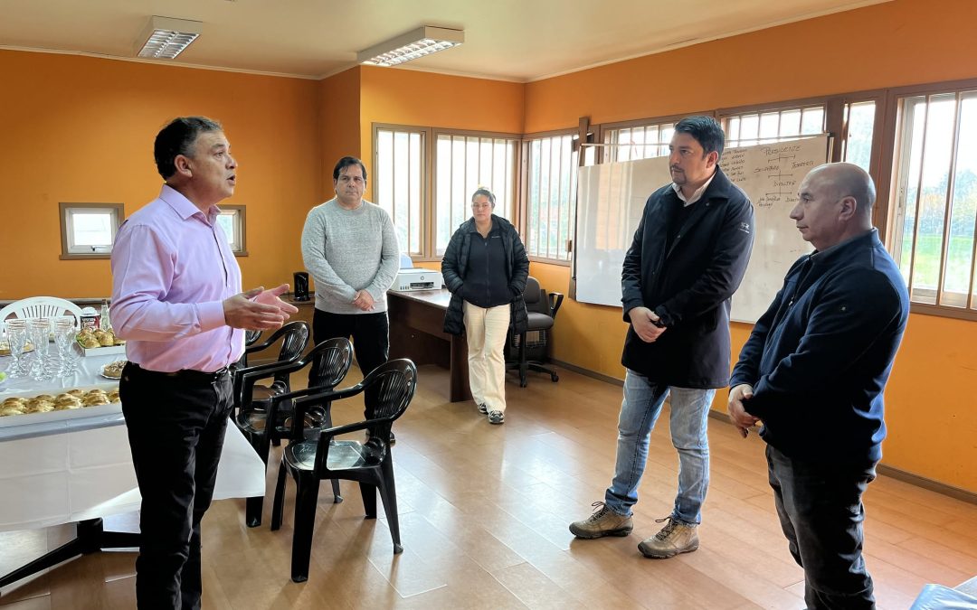 Firma de convenio entre el Departamento de Salud Municipal y ANFA Gorbea